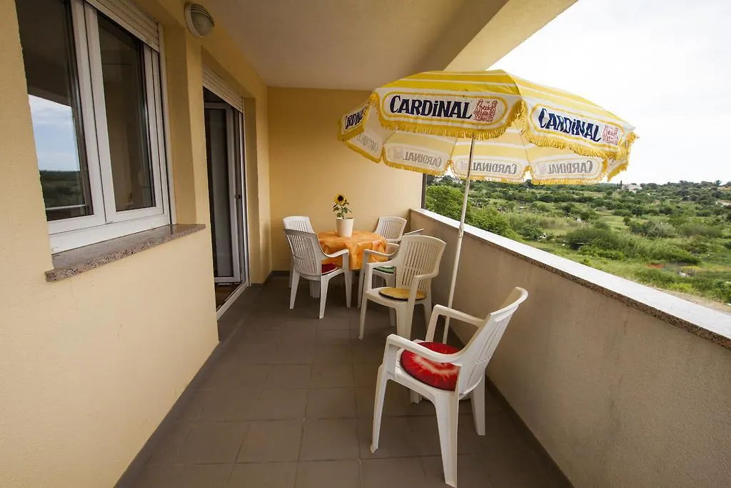 Apartment Dora Pola